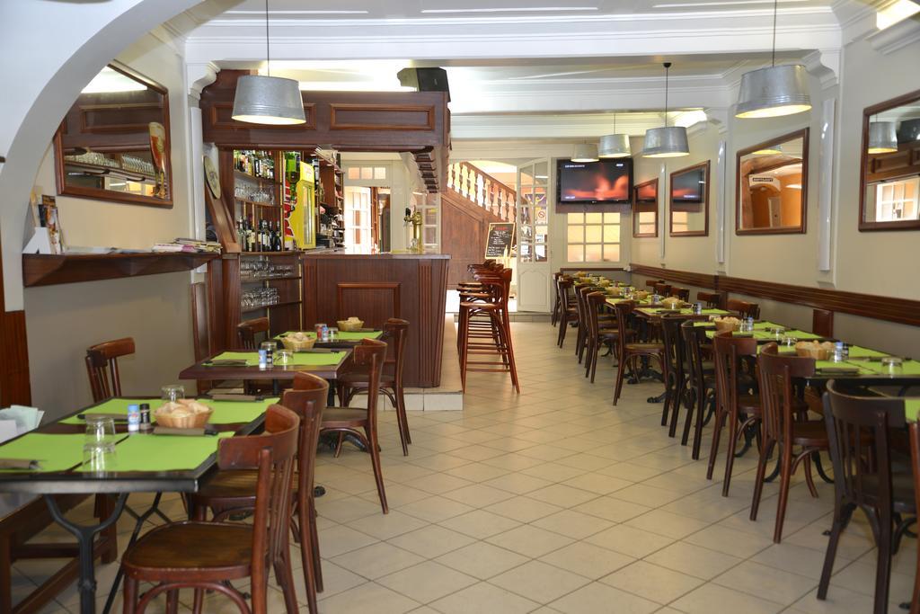 Hotel Des Arceaux Saint-Sever  ภายนอก รูปภาพ
