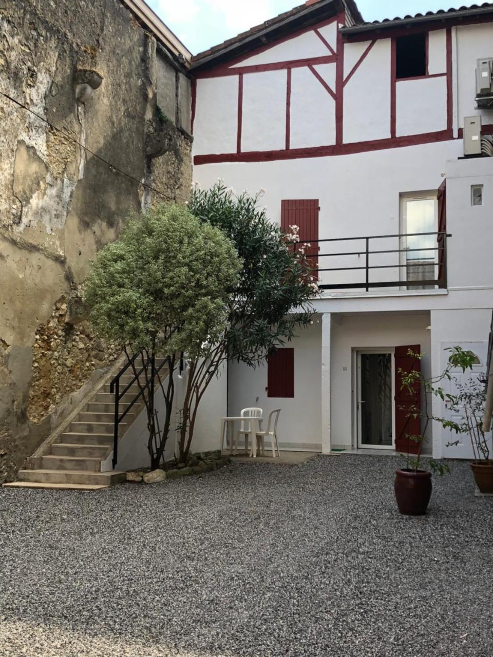 Hotel Des Arceaux Saint-Sever  ภายนอก รูปภาพ